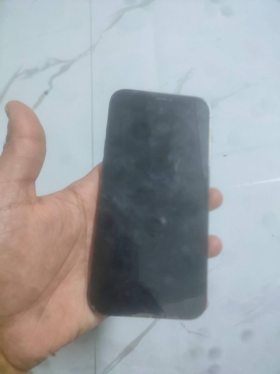 السلام عليكم
iPhone 12 promax
الجهاز نضيف كلة شغال 
مابي اي مشكلة فقط مثل 
ما موضح فطر بالشاشة 
مابيه اي مشكلة ممبدلة ابد
فيس ايدي شغال 
بطارية 100 
ذاكرة 256
دبل A شرق اوسط 
السعر 340 
اتصال او واتس اب 
***********
بغداد ابو غريب
