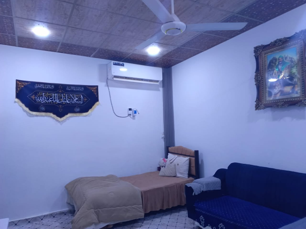 السلام عليكم بيت للبيع بستان ال چايد خلف منطقة الخشابه 
100 متر مربع 
كامل الخدمات تبليط ومقرنص 
السعر 45 مع المجال البصيط 

***********
