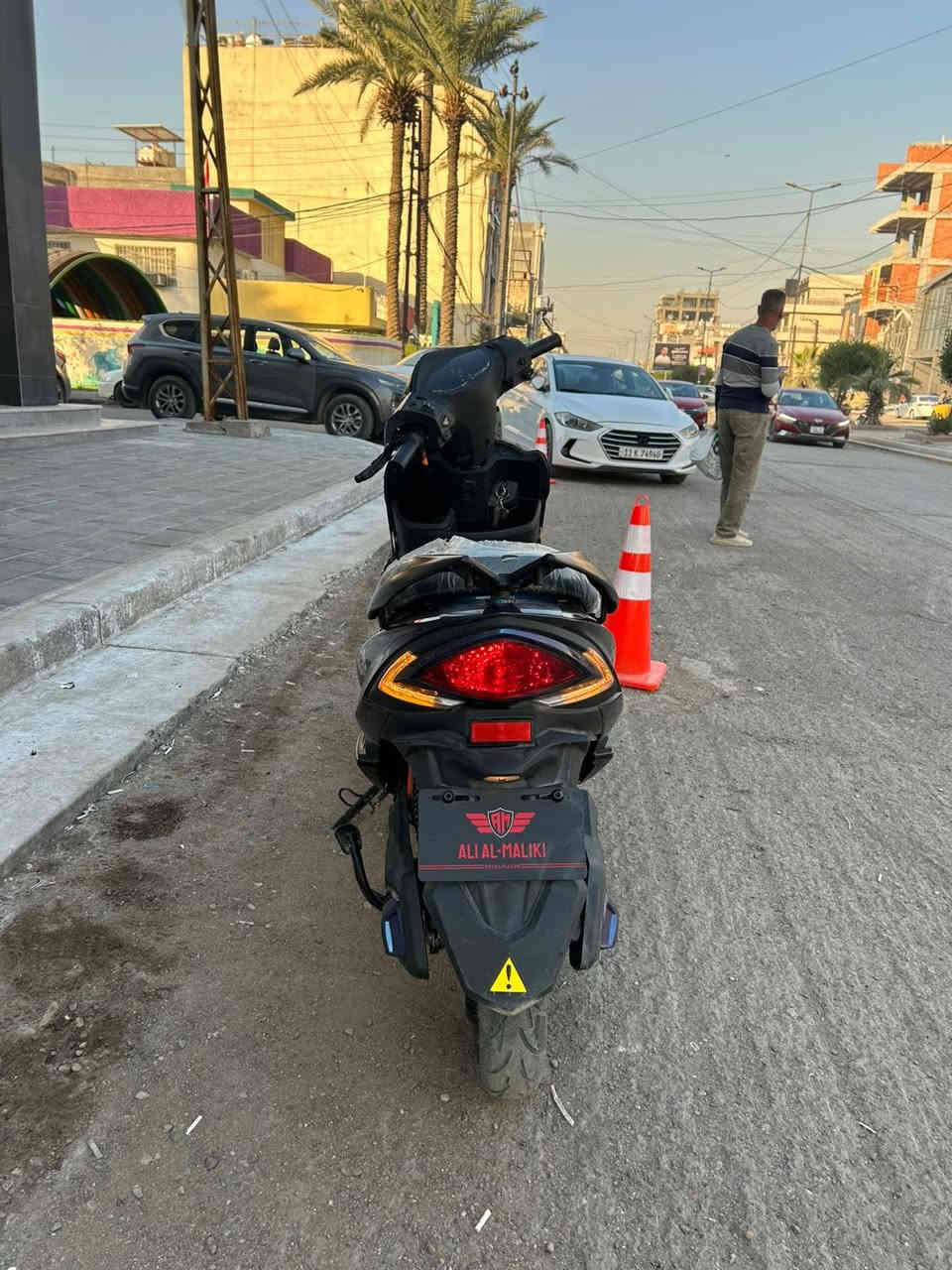 السلام عليكم دراجة شحن للبيع الملف 2000 تجي 6بطاريات مسطرة حجم وسط تمشي 80كيلو سرعتهة80 الدراجة بعدهي بلضمان صار شهر من ماخذهة  السعر 850 وبيهة مجال العنوان بغداد الحرية***********👉
