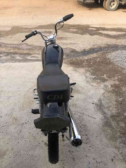 سلام وعليكم  دراجة حربي المكينة 2025 قبل ٥اشهر من شديتهة  مبدل بس ولفات
السعر ٤٥٠وبيهة مجال قليل حك الجية   المو شراي  لا يجي ويدوخني هاذة رقمي بي وتساب  ***********
