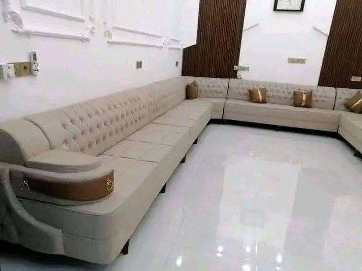 ديوان ستندر. مديل السفينه
10 مقاعد ب 330مع كوشات عدد 4هديه
 #شغل مضبوط مع ضمان سنه  
#قماش قديفه جكور 
الهيكل چام روسي
الضهر  مضغوط
المقعد بلوك فقط 
رجل عظم عاج ورده ذهبي

#ديوان  10 مقاعد ب 330
............................................... 
#ديوان  9مقاعد  ب  290
.........................................
#ديوان   8 مقاعد ب  260
.........................................
#ديوان  7 مقاعد ب  240
.........................................
#ديوان  6 مقاعد ب  220
................................................ 
#ديوان 5مقاعد  ب190

قياس المقعد 50صافي و 70لحد الحايط 

 بالنسبه للقياسات الخاصه
#سعر المتر 65الف للمتر الواحد

#الاضافات
رجل نيكل 15

#اذا كان الطلب بلوك بلاويد للضهر والصفاح بدل المضغوط اضافه 100 الف 

#سعر كوشات الوحده 2500
#طبله ب 25 الف قياس 40/40

#التوصيل داخل بغداد مجاني 
اطراف بغداد 15 ☝️

توصيل محافضات   القريبه 25

#مده التوصيل  بغداد   ثاني يوم محافظات  4ايام
لايباع اقل من 5امتار☝️

للحجز ارسل
 الصورة 
والاسم 
ورقمين موبايل
والعنوان


**إذا كنت صاحب هذا الإعلان وتريد حذفه لأي سبب، رجاءا أرسل رسالة إلى الدعم الفني**