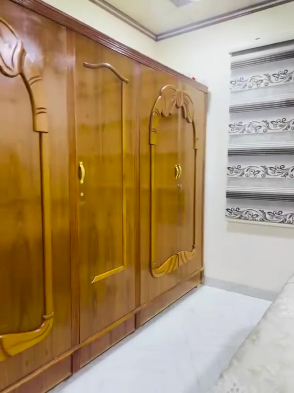 غرفة نوم للبيع خشب عراقي مكان الغرفة ناحية برطله مجمع سلطان السعر ٥٠٠ الف وبي مجال
***********
