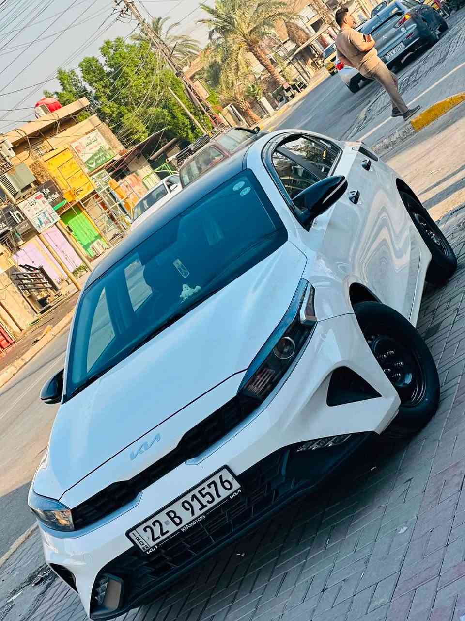 السلام عليكم 
كيا سيراتو موديل 2024 للبيع محرك 1600
ماشيه 114الف كيلو 
بيها باب خلفي مبدل اصلي وبيها ربع بجاملغ صبغ 
مكان السياره صويره او بغداد
سعر السياره 155 وبيها مجال
رقم الهاتف *********** 
وتساب
