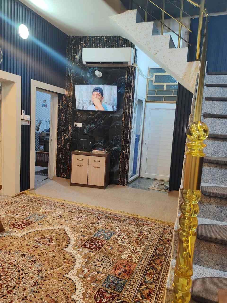 متوفر دار للبيع110متر مربع طابو سند 25 بحي النواب خلف التجاري  قرب مستشفى الكفيل بناء حديث درجه اولى البيت كرانيت درجه اولى من بدايته الى الطابق الثالث سعره 200 بي مجال


**إذا كنت صاحب هذا الإعلان وتريد حذفه لأي سبب، رجاءا أرسل رسالة إلى الدعم الفني**