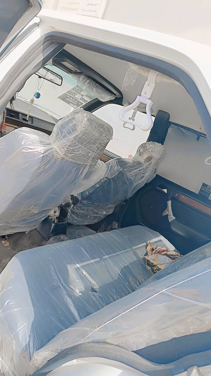 مارسيدس دب حجم 3000موديل 88 محدث 92 كير ومحرك بطه 3000 تبريد ثلج غرفتها جديد  صبغ للجماليه بدون ضرر بدون خياس قواعد دبلات سليمه سياره جاهزه رقم اربيل دولي سنويه هزه ليغايه2029 بطاقه بنزين هم بيهه بسمي شرط تحويل سعر65بي مجال مكاني كركوك رقم ***********
