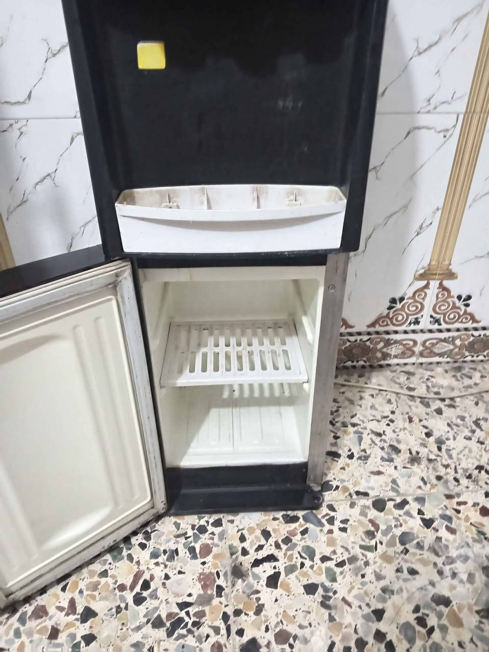 براد حار بارد ثلاجه للبيع  السعر 50 قفل بغداد العبيدي بغداد, العراق


**إذا كنت صاحب هذا الإعلان وتريد حذفه لأي سبب، رجاءا أرسل رسالة إلى الدعم الفني**