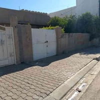 #رقم الإعلان 20\2025 دار للايجار تجاري المساحة 200 م واجهة 10م العنوان...