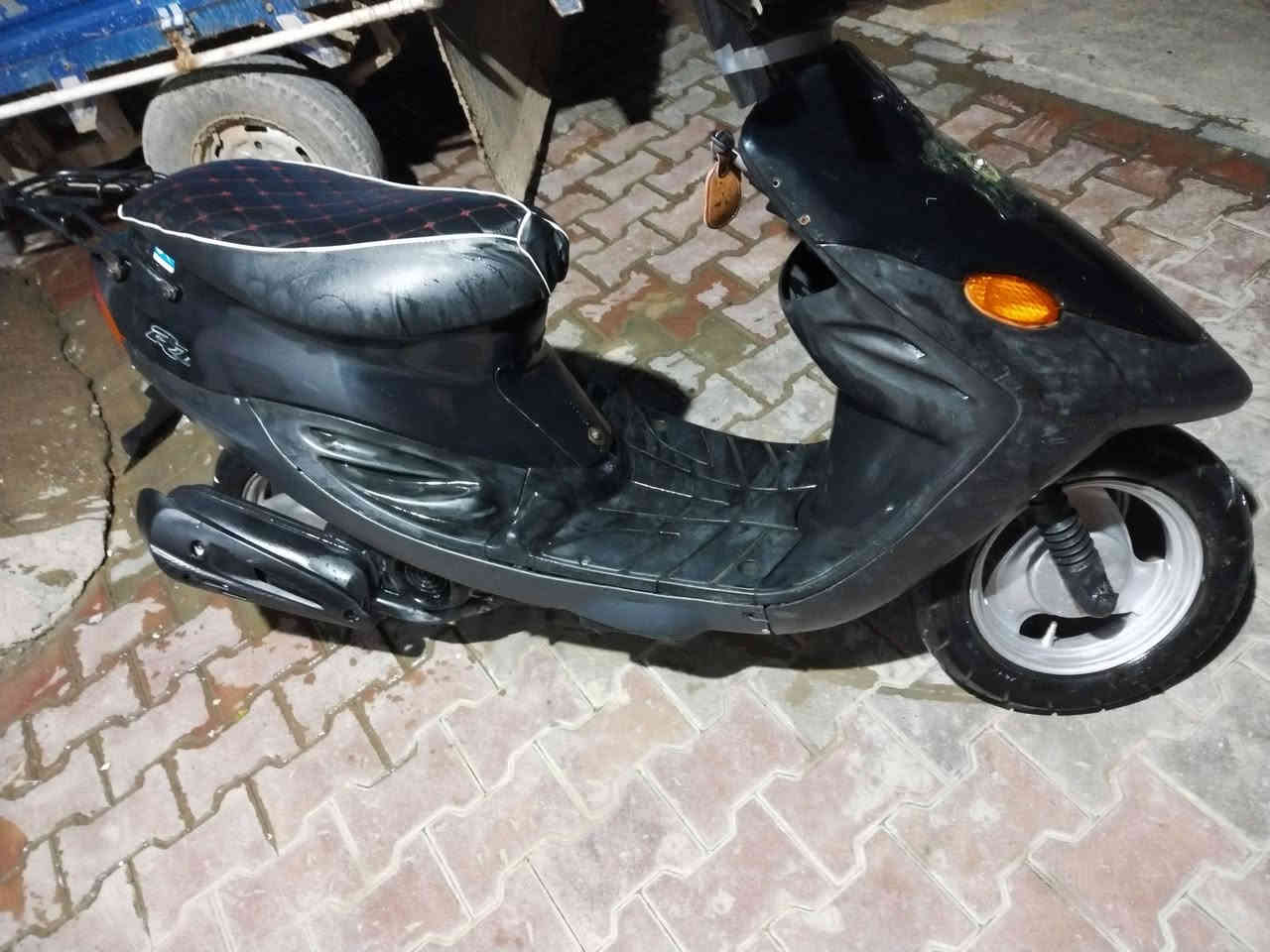 السلام عليكم
دراجة للبيع نضيفه حيل نكره سلف مرتبه حيل مكاني العزيزيه شارع المحكمه القديمه يم المستوصف السعر 200 وبيها مجال للاتصال ***********
