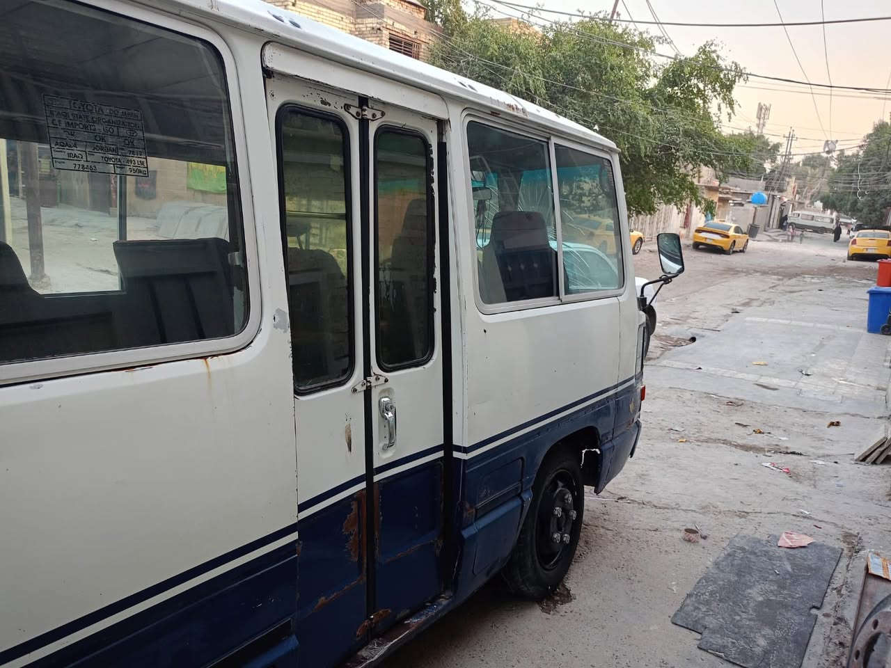 سلام عليكم كوستر للبيع موديل ٨٩ معمره عام بيه حصه كاز رقمه احمر مكان كربلاء رقم الهاتف ***********
محوره مكينه كيا  بنكو السعر ٩ مليون
