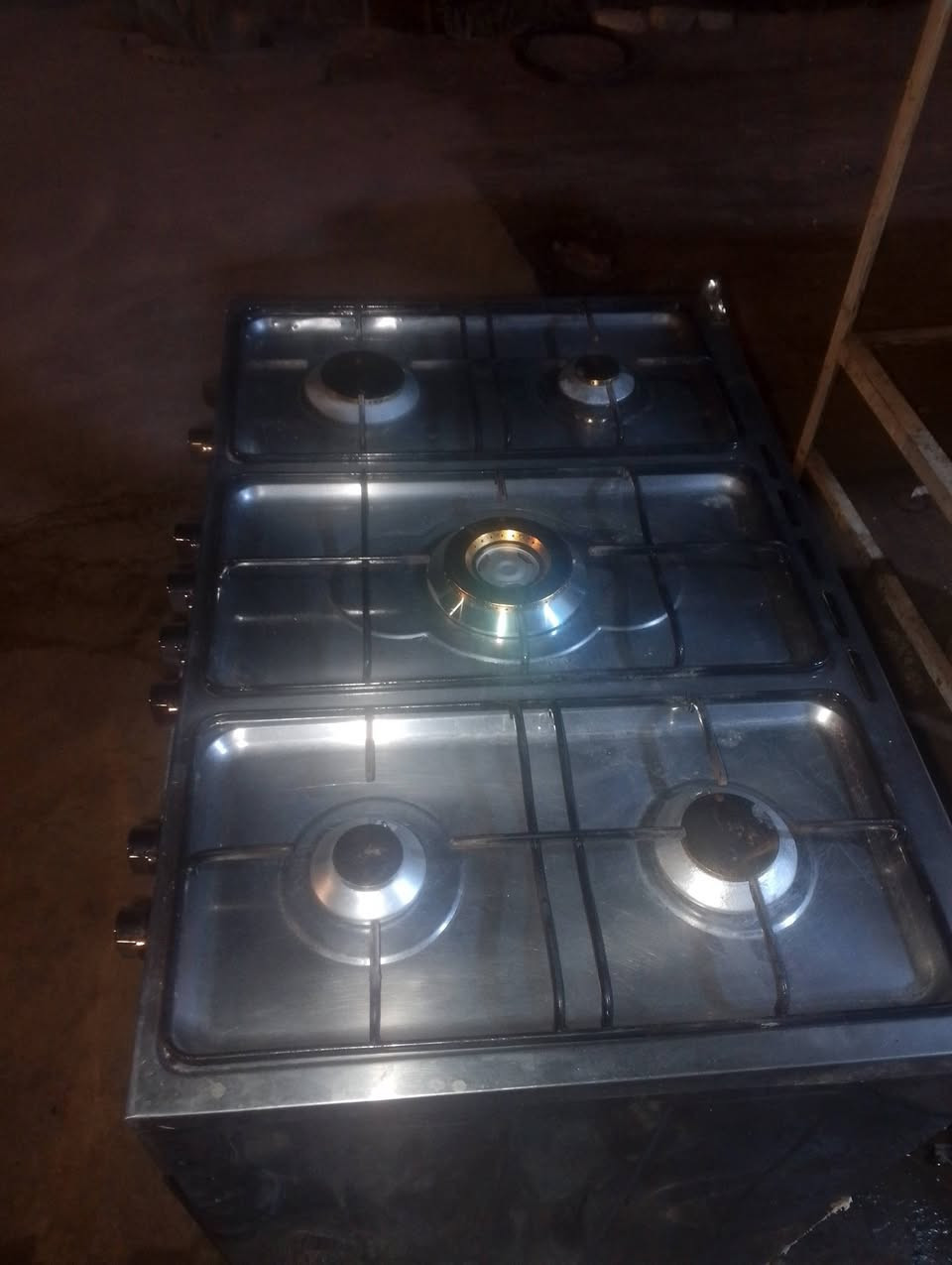 طباخ للبيع  افريش باب اول سعر 175
وبي مجال ***********
