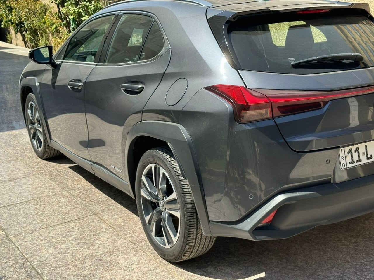 السلام عليكم للبيع موديل ٢٢ ux250
هايبرد بانزين 
ماشية ٣٠ كيلو 
فول موصفات عدة السلايت 

حادث جاملغ وبنيد 
صور الحادث بل منشور 
مابيهة اي نقص 
بيع او امراوس 
السعر ١٧٨ ورقة وبيهة مجال للشراي 

***********
