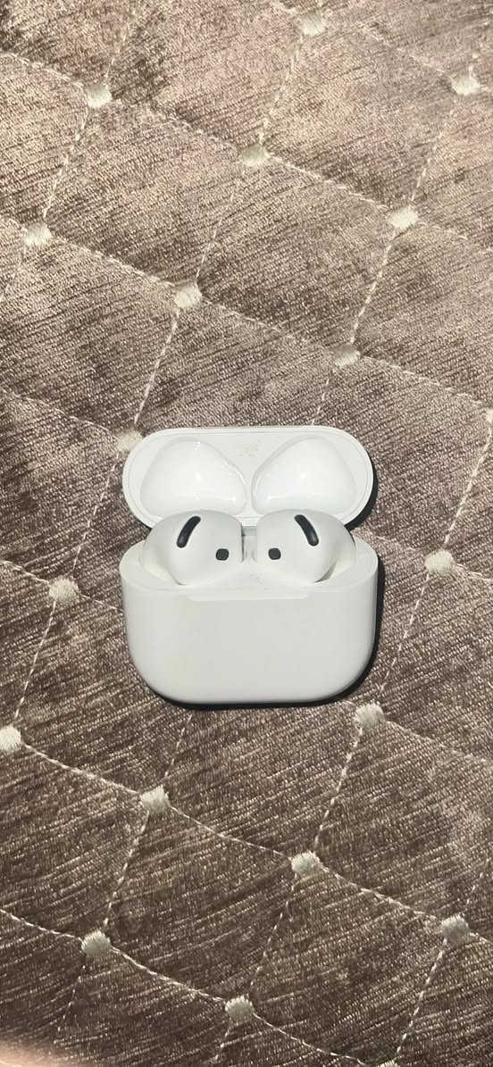 سماعه أبل الاصليه جيل الرابع بدون ربلات صوت محيطي سماعه جداً نصيفه وبحاله جداً ممتازه ومابيها أي مشاكل فقط ماكو كارتونه السعر 150 
ه/***********
