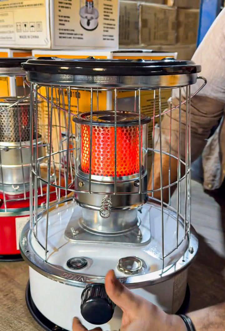 صوبة نفطية سامكس 🔥
خزان 5 لتر يكفيك ساعات طويلة 
نظام امان متطور تنطفئ عند السقوط 
تنزيلات 50 الف بعد شهر ب 90 ماتحصلها
يوجد توصيل لكافة انحاء العراق 
***********
