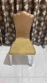 كراسي حديد • جلد ممزق • ٦ قطع