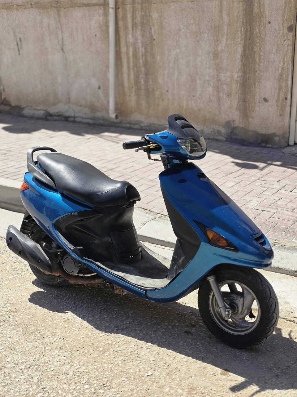 السلام عليكم عندي فراشه للبيع جديده بل كارتونه صارلها شهرين من اشتريتها دراجه جاهزه لايت زنون كهربائيات كلها شغاله دشبول شغال وخير من الله الدراجه مكانها نجف التواصل على الرقم هذا ***********

