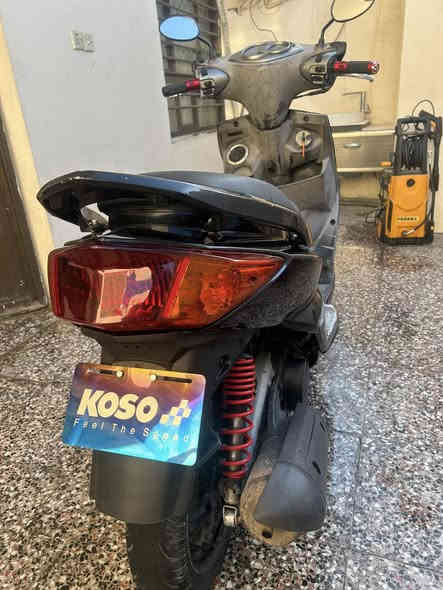 السلام عليكم شباب سكنس فحل جديدة قبل شهرين نزلته رمبة 
بية زوج كلجات رياضي 
مكينه مكفولة كفاله عامة
كفر كلة مختم ويه المكينه 
وتجي بلباب تفحصة وتاخذة 
دراجة ماشية ٣٤الف  
كابريتر الدراجة كهربايات كلة يشتغل 
رقمي ‬ ‭٠٧٧٧ ٢٣٦ ٥٣٠١‬
سعر خاص
