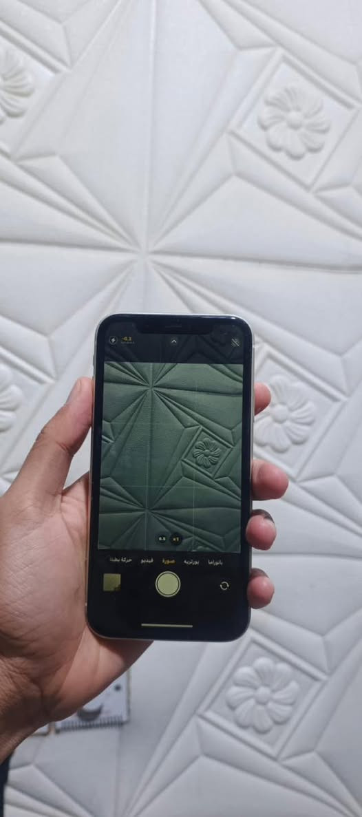 11 عادي مبدل بطاريه وشاشه و ال آي سي القطع المبدله كلها اصلي السعر300 الف وبي مجال مكاني النجف الكوفه ***********
