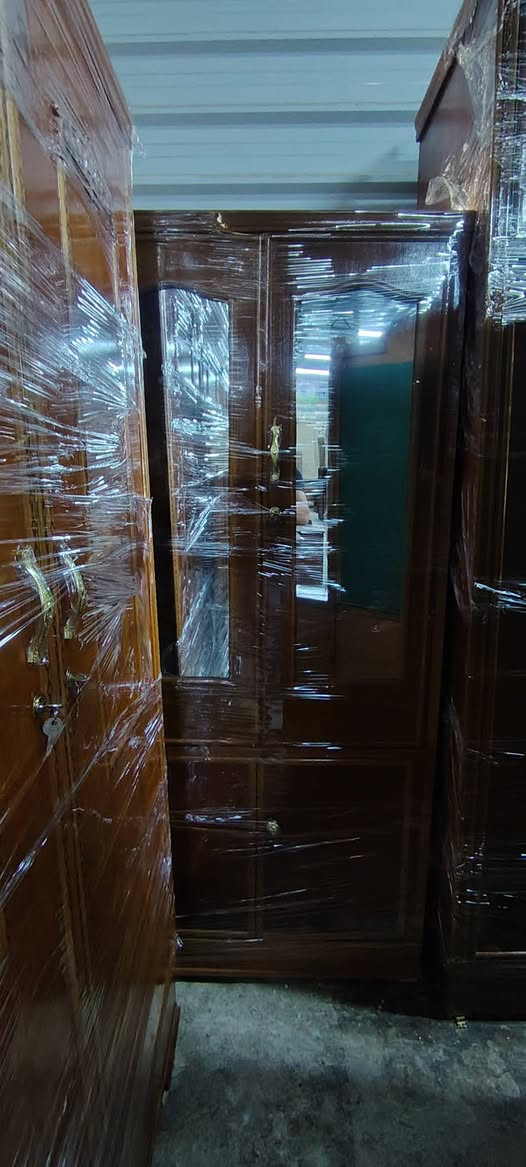 غرفه ام ال5باب مستعمله السعر 750  الاستفسار الاتصال على الرقم ***********
