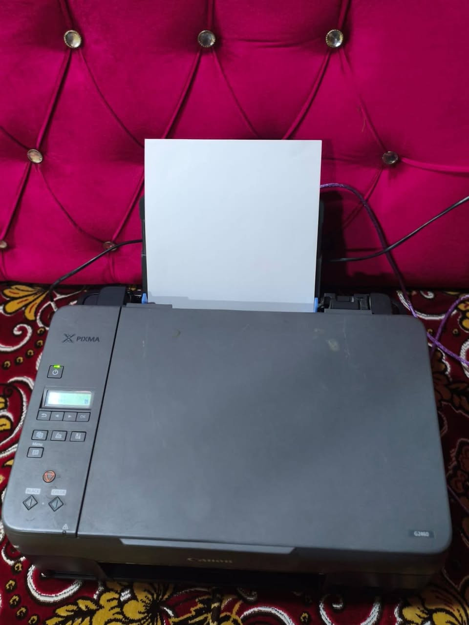 طابعه كانون نظيفه شرط الشغل استنساخ وطبع الصورالسعر85الف كربللء الحر***********
