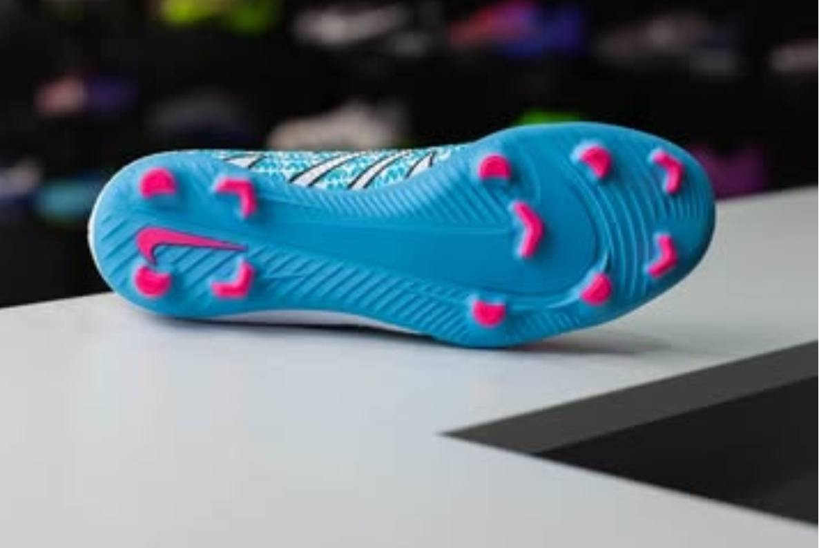 لابجين نايك اصلي اصلي اصلي خياطه يد قياس ٤٢ سعر فلس ونص للاستفسار الاتصال على الرقم *********** واتساب يوجد توصيل لجميع محافظات العراق
