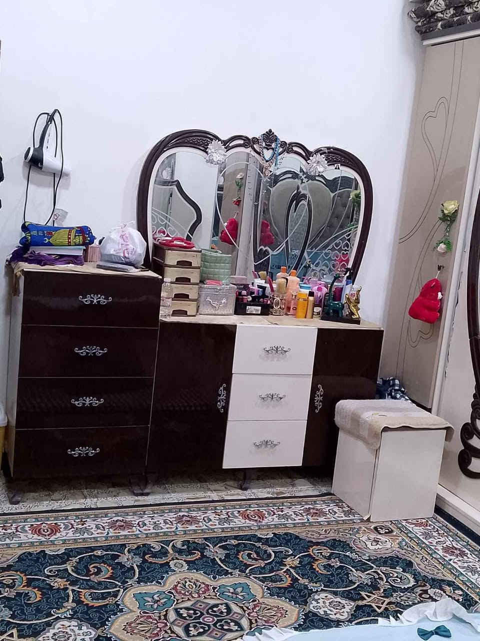 السلام عليكم غرفه تركي اخت الجديده  8قطع  مكانها حي ميسان  الشراي يراسلني


**إذا كنت صاحب هذا الإعلان وتريد حذفه لأي سبب، رجاءا أرسل رسالة إلى الدعم الفني**