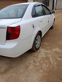 اوبترا ٢٠٠٩ • قير عادي • رقم جديد