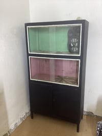 كلهن ب 50 مكتبيه اثنين باب  رف خشب  عارضه ملابس   شراي 07708962754