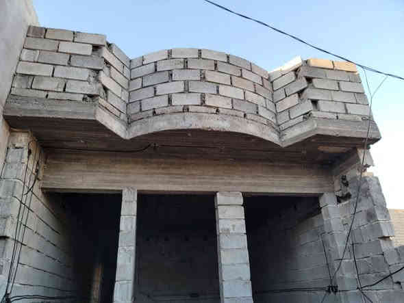 هيڪل للبيع باب الــدرب بستان علي البراك قريب جامع لا اله الا الله م 120مـتر ڪـهرباء +مي+بواري البيت ڪامــله السعر 35 
هذا رقمي ***********
