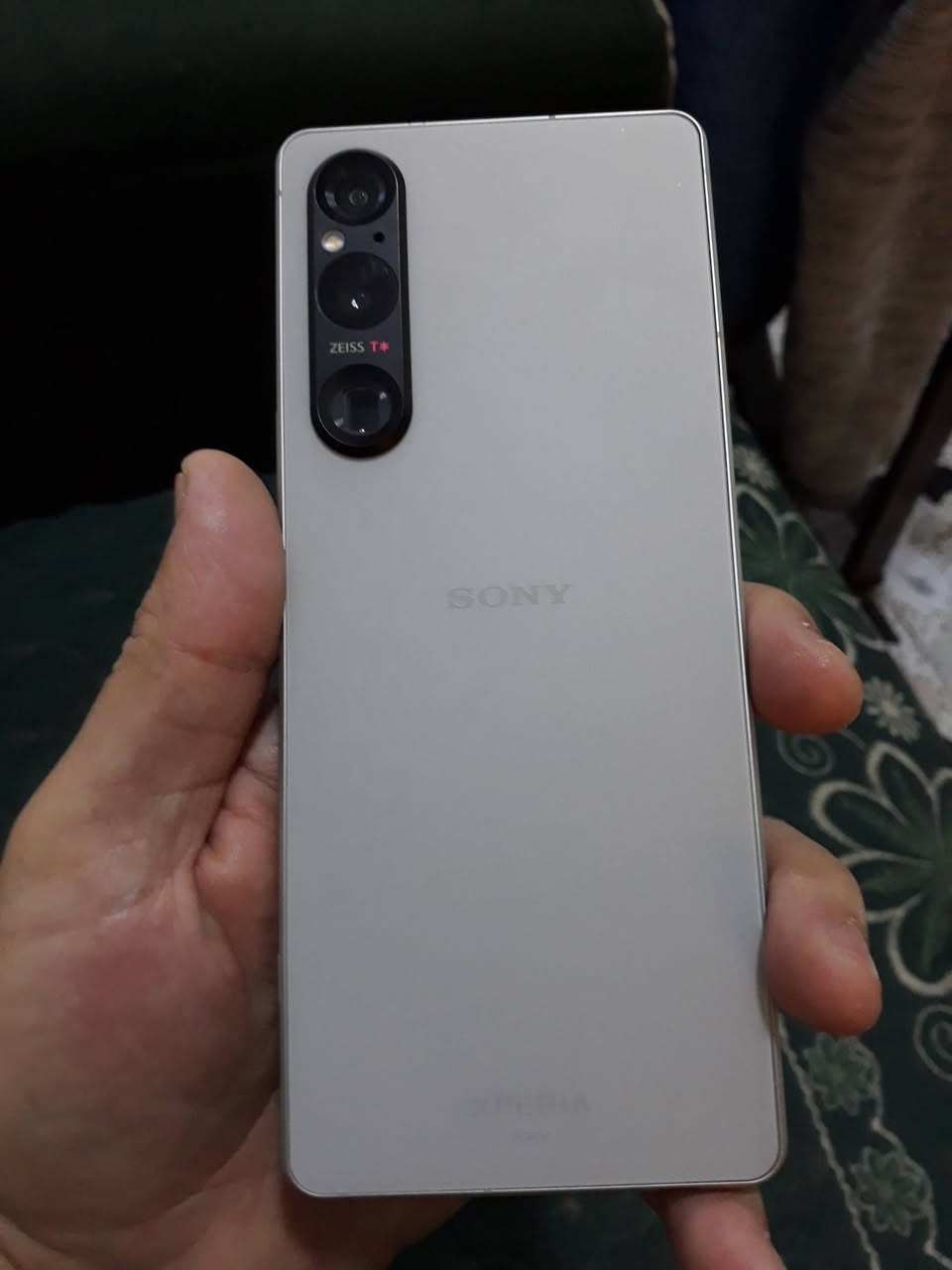 السلام عليكم سوني 1 مارك 5 جهاز نظيف جداً مكفول من اي خلل فقط بي طبع جداً خفيف اصلا متحس بي بالاستعمال  للبيع او مراوس مكاني بغداد دورة ماعندي توصيل السعر 300 وبي مجال


**إذا كنت صاحب هذا الإعلان وتريد حذفه لأي سبب، رجاءا أرسل رسالة إلى الدعم الفني**