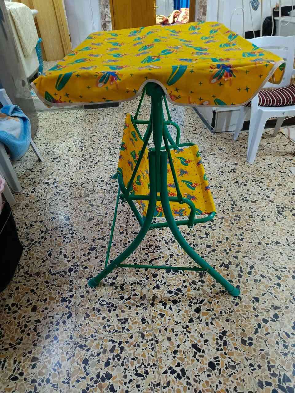 مرجوحة اطفال نظيفة جدا ام المظلة كاملة مع أغراضه السعر 45 وبيها مجال بسيط العنوان  حله الحي العسكري قرب مستوصف شهيد الاسلام موبايل ***********
