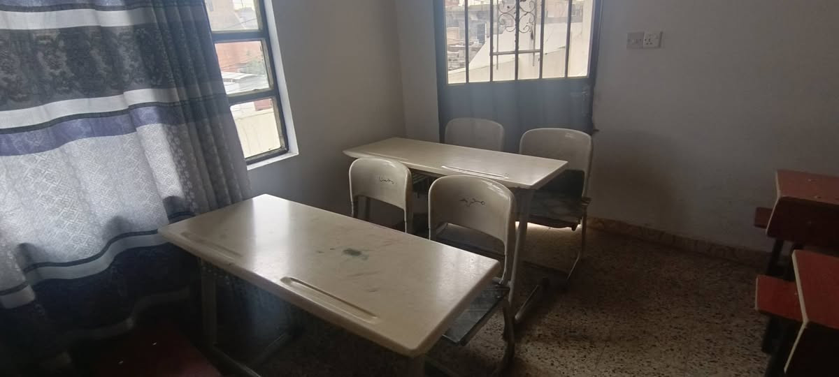 سبورات ذات الوجهين عدد ٦  نوعية ثقيلة جيدة 
سعر السبورة ٣٥ الف
كراسي مدرسية مفردة. عدد ٦٠ رحلة
السعر الواحدة ١٥ الف


**إذا كنت صاحب هذا الإعلان وتريد حذفه لأي سبب، رجاءا أرسل رسالة إلى الدعم الفني**