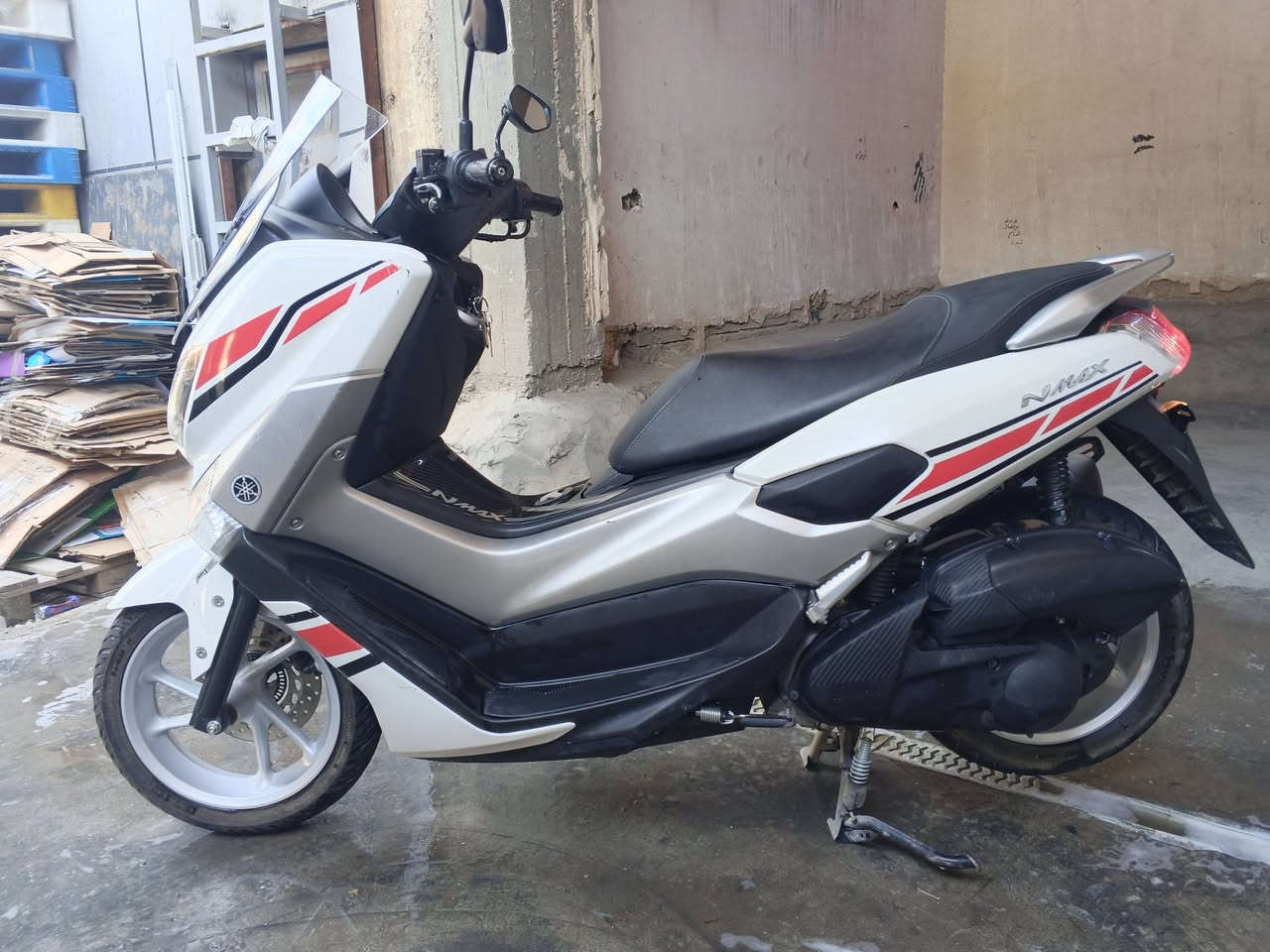 N-max 2020
السلام عليكم 
محرك 155 سي سي 
الدراجة مكفولة كفالة عامة ما ناقصها اي شي غير تبديل دسكات تعال شغل و شوف 
رايدها ب15 ورقة 
***********
موجود رصيد و واتساب ما موجود فيس
