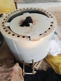 تنور غاز جديد للبيع مامستعمل اكثر  من 3 مرات والصوره توضح كدامك اشتريت...