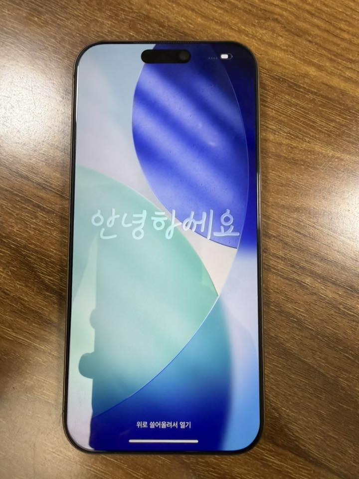 Apple iPhone 16 Pro Max
اللون الشمباني المميز، بنسبة نظافة 100% بدون أي خدش أو شخط، استخدام شخصي ونظيف جداً. الجهاز بحالة ممتازة جداً ومكفول من أي مشكلة.

* الذاكرة: 256GB
* مع أكثر من Cover أصلي
بطارية 94%
السعر مليون و 600 الف
* مع لاصق شاشة أصلي
* جميع الملحقات متوفرة كاملة
* الجهاز استخدام شخصي محافظ عليه جدا
العنوان بغداد ومتوفر توصيل
واتس اب
***********
