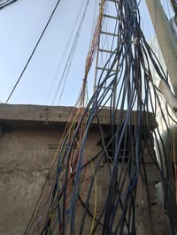 من رخصت الادمن كادرنا متخصص بتنظيف وتصفيه المولدات وترتيب الوايرات بدو...
