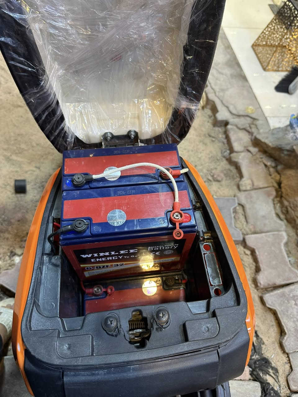 للبيع ار ٩ الحديث دراجه حلوه ونضيفه ومرتبه موديل ٢٦ مشيها حلو بطاريا ٣٢ أمبير ونلي اصلي كلشي شغال بيها من طول للطول اشاير هورن لايت نشره حساسات كلها شغاله  صاله شهر ونص مامتعوبه سعرها ب ٤٢٥ وبيها مجال قليل وصلها موجود من حسين الاسدي ماخذيها 
العنوان : المشراق الجديد تقاطع المشراق يم مستشفى المواساة
رقم : ***********
