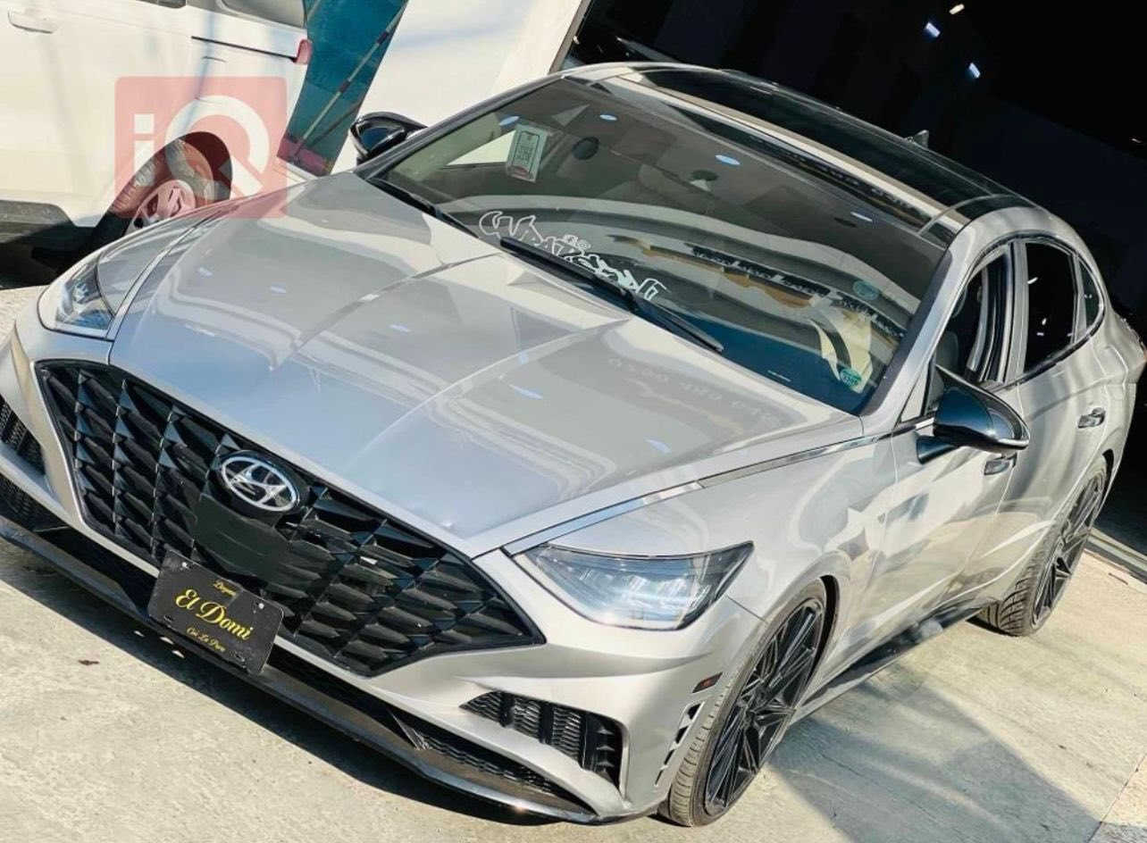 سوناتا 2022 رقم اربيل بأسمي 
سلفر سقف اسود بانوراما  
‏sel plus بجم كبس 
محرك 2500
ويل امريكا حجم 18 
فول مواصفات 
بانوراما 
تشغيل عن بعد
بصمة تشغيل + ابواب 
تحديد مسار 
كير دكمة 
اوتو هولد 
مود درايف
نقط عمياء جانبية 
قيادة ذاتية ومانع تصادم 
شاحن واير ليس 
شاشة كبيرة تدعم الكار بلي واندرويد
داخل ابيض ملكي 
رادارات اماميه خلفيه جانبيه 
عليهه كت كامل من امريكا 
ويل كب جديد رياضي 
تخم تاير جديد 
لدات اماميه خلفيه 
انارة داخلية 7 الوان 
تبريد ثلج خلفي امامي 
فول تحكمات 
سايد بريك دكمه 
حادثهه حلو فقط باب وجاملغ خلفي 
راجعات نفسهن ايرباكات سليمه
حمام جديد كامل 
بولش ونانو جديد 
مكان السيارة بغداد 
السعر / 177وبيهه مجال قليل 
متواجد ايضاً واتس اب وماسنجر 
رقم الهاتف /***********
