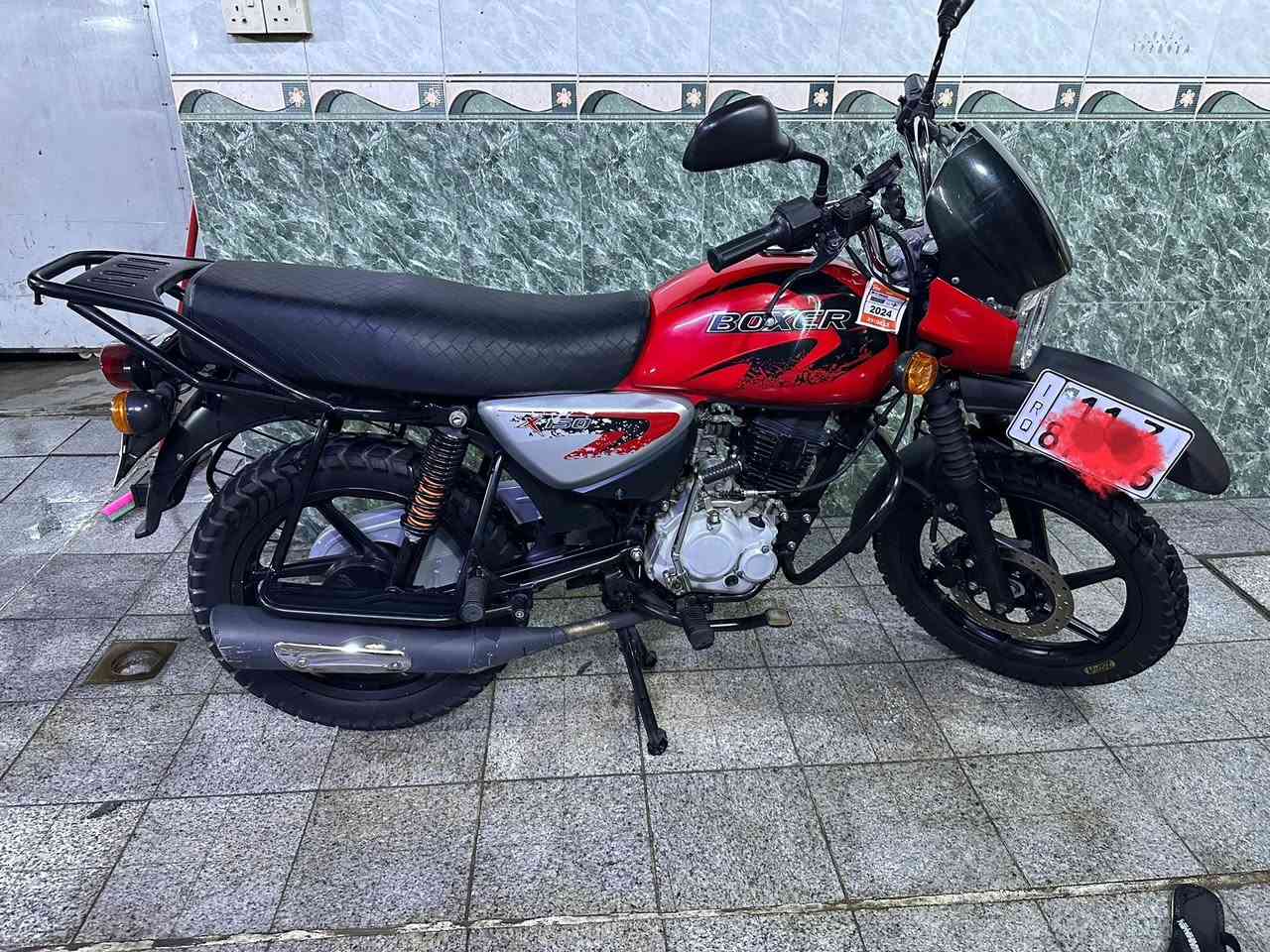 بوكسر جبلي ٢٠٢٣ نازله ٢٠٢٥ ماشيه ١٠ الف مرقمه باسمي بغداد تحويل ثاني يوم نضافه ١٠٠ برغي ممفتوح سعر ٣مليون رقمي ***********
