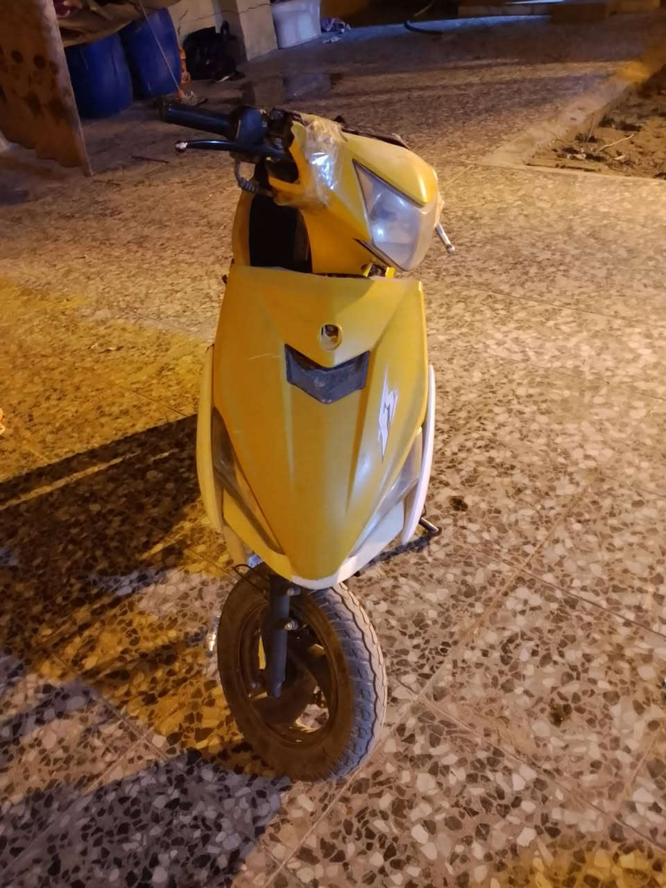 دراجه اف اس كلشي مابيها شغاله مكينه جديده شلعه ومعدل سعر 200ومابيها رقمي للتواصل ***********
