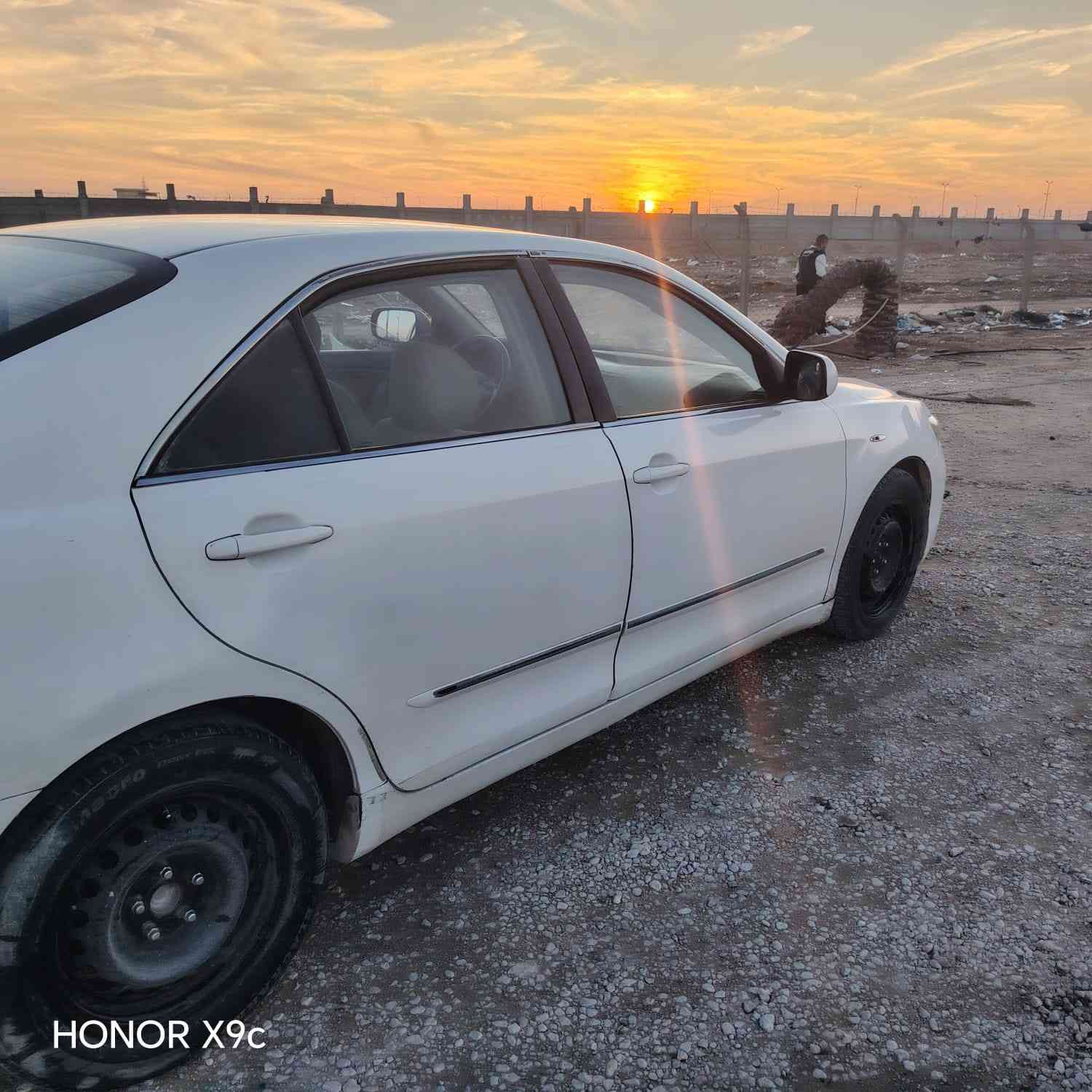 كامري موديل 2007ورد خليجي
مكينه وكير وحداديه خير من الله 
والكشر كدامك السونار 
السعر 88 وبيه مجال 
النجف حي النداء 
***********
