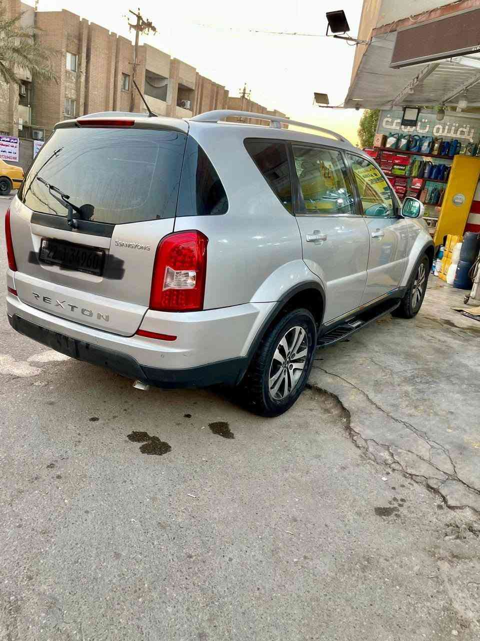سانك يونك ركستون ٢٠١٥ نظيفه
رقم اربيل 
مناقصه شي بس ملاحظات بسيطه فقط
رقمي ***********
