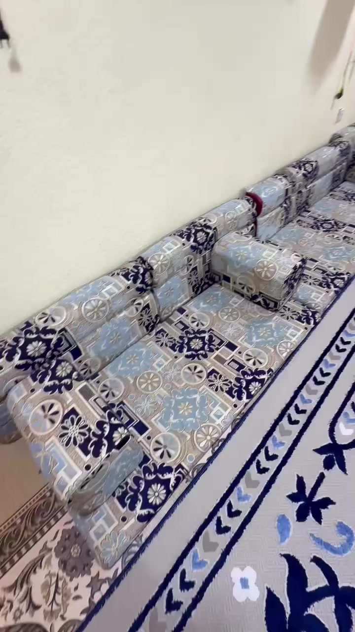 كعده عربيه ٧ قطع نضيفه سعرها ٢٢٥ وبيها مجال


**إذا كنت صاحب هذا الإعلان وتريد حذفه لأي سبب، رجاءا أرسل رسالة إلى الدعم الفني**