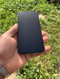 ايفون ١٥برو ماكس فقط مستبدل شاشة احسن نوعية جهاز كلش نضيف ذاكرة 256 بغ...