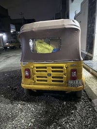 تكتك موديل 19 شهر 11. تكتك جاهزه وخير من الله. رقم وسنويه. سعر 5200قفل...