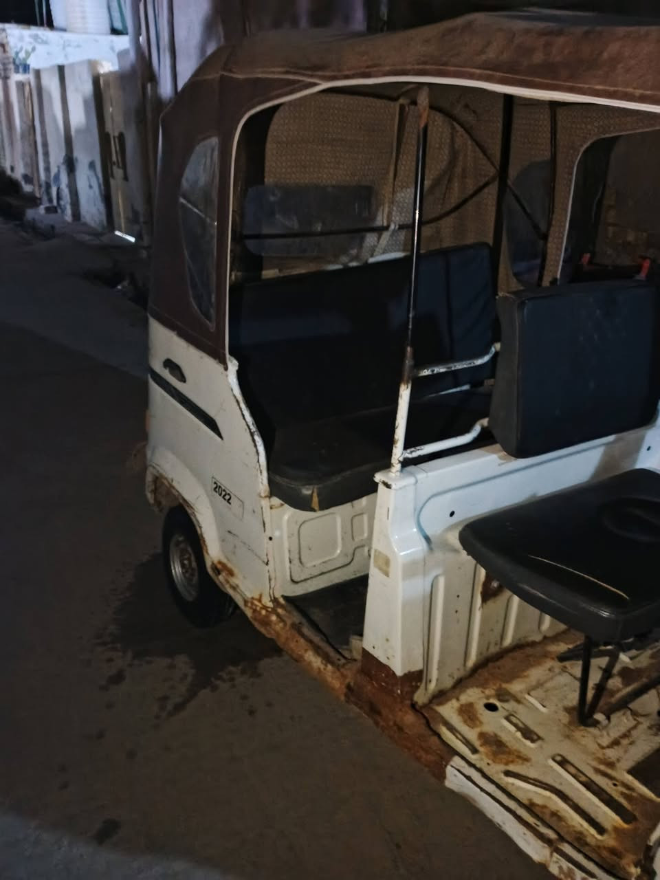 تكتك للبيع موديل ٢٠
للبيع شراي يتصل على الرقم ***********
