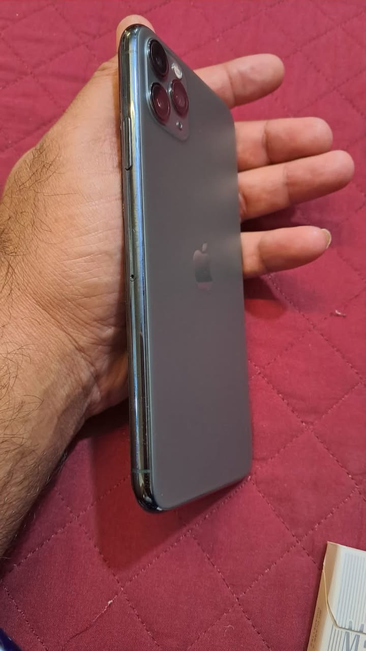 السلام عليكم تلفون ١١ برو ماكس ذاكرة ٢٥٦ بطاريه ١٠٠ مبدله فقط بطاريه الجهاز مكفول كفاله عامه  الجهاز نضيف استعمال شخصي السعر ٢٧٥ وبيه مجال قليل المكان البياع شقق حي الصدام الاستفسار الاتصال ع رقم او مراسله الصفحه ***********
