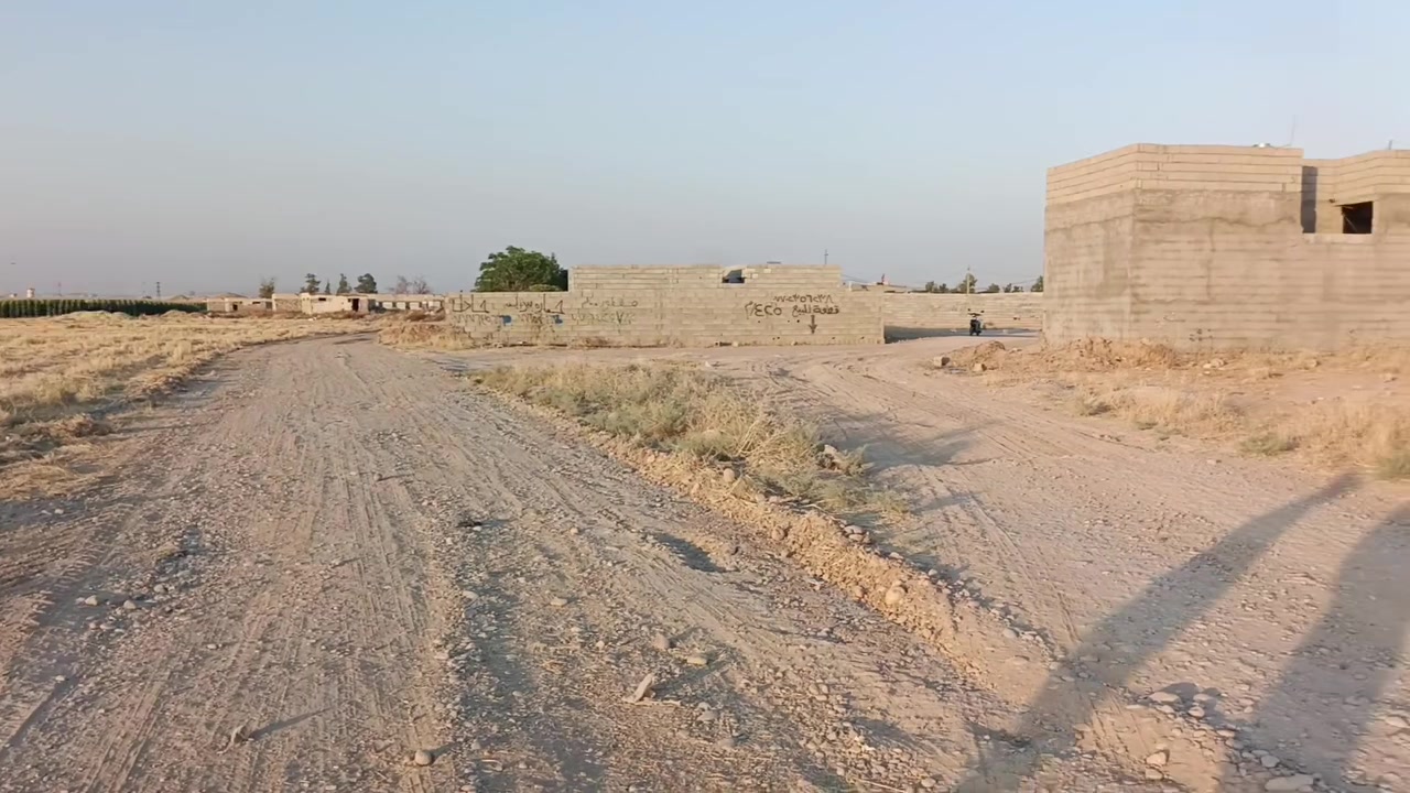 قطعه 150 متر للبيع خدمات ماي كهرباء واصل تبليط راس فرع حي بدر شارع مزارع من جهه جسر معارض اكثر تفاصيل ***********
