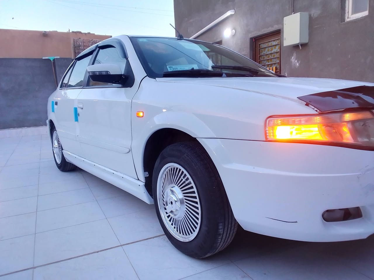 سمند موديل 2012  رقم  واسط  مميز  مشروع  وطني
 سنويه ل30  شرط   تحويل ثاني يوم 
كير مكينه خير من الله صدر امامي خلفي كله تمام تخم تاير جديد تبريد شغال كهربائيات كله شغال سياره غرفته نضيفه دوشمه جديده سياره مابيه اي ضربه او خياس سياره جاهزه مابيه اي نقص بوجهك الشارع سياره احلى من الصوره مكاني الصويره السعر 36 وبيه مجال جوه السوگ ماكو هيج 
 ***********او‏‪***********‬‏
