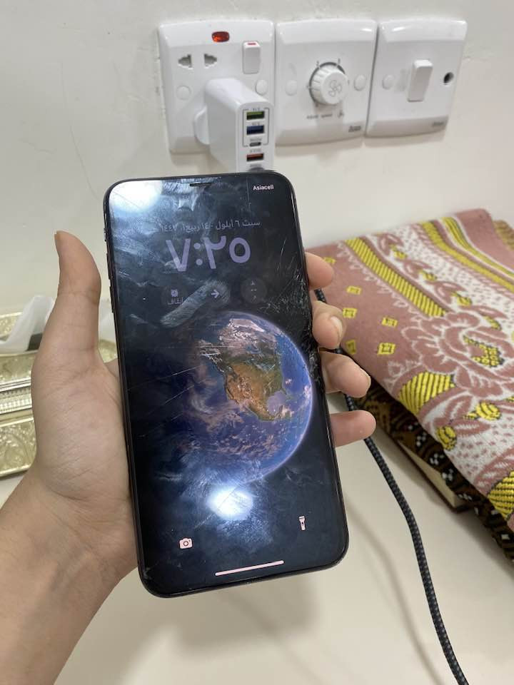 ايفون اكس ماكس ذاكرته 64 بطاريته 80 بلاديه ألجهاز كله بلادي فقط شاشته بيها فطور ومضروبه وألباقي كله شغال فيس ايدي صوت سماعات خط هزاز فرمت حدث كله شغال مراوس بأيفون 11 عادي او 11 برو وأنطي فرق مكاني بغداد الأعظميه


**إذا كنت صاحب هذا الإعلان وتريد حذفه لأي سبب، رجاءا أرسل رسالة إلى الدعم الفني**