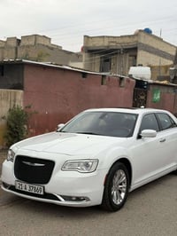 كرايسلر اوبامة c300للبيع العنوان بغداد الحبيبية موصفات فتحة بانوارمةمك...